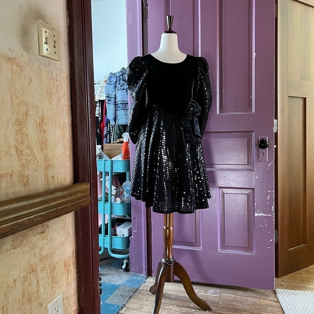 Vintage Memories Black Velvet & Sequin Party Dress